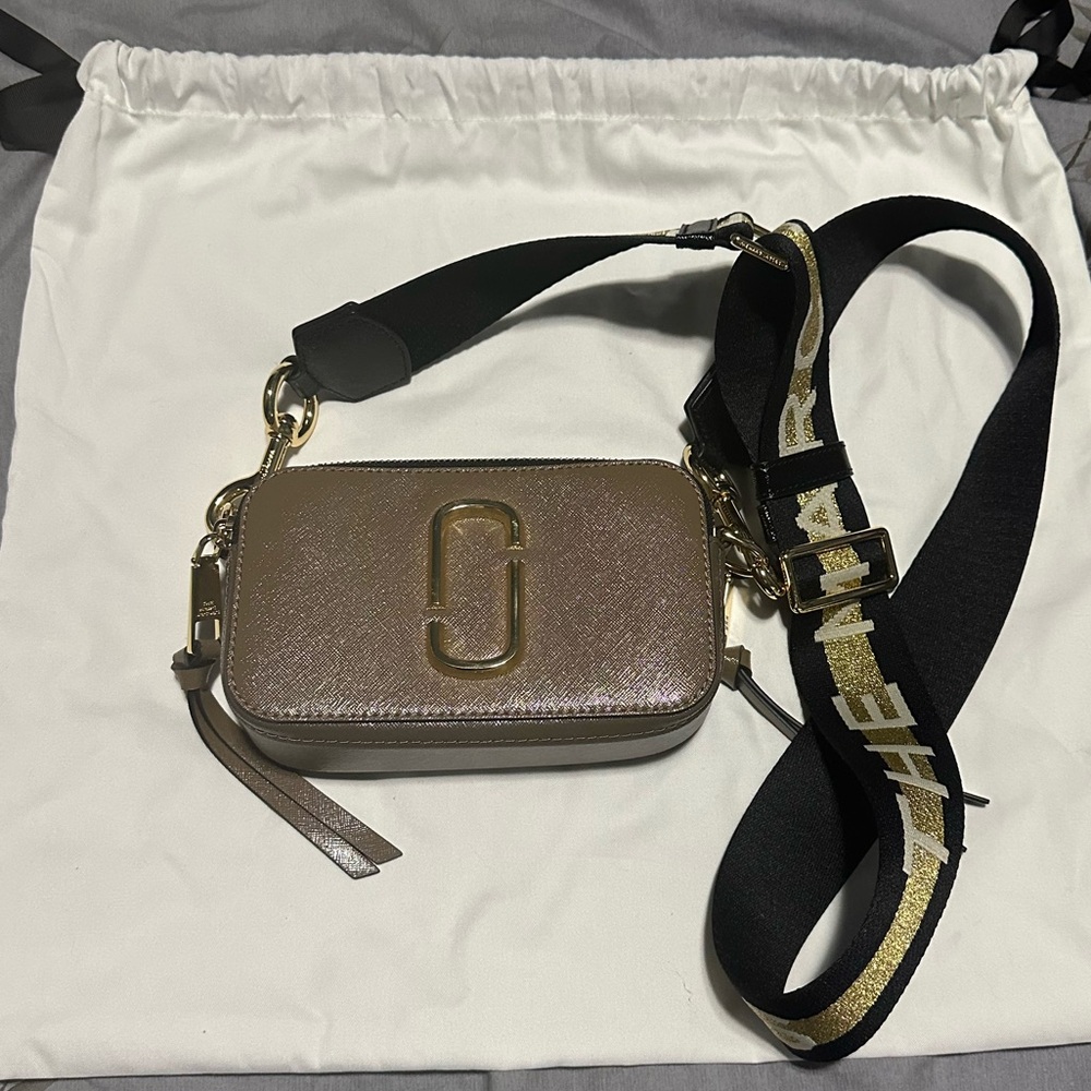 Marc Jacobs Snapshot Camera Crossbody Bag